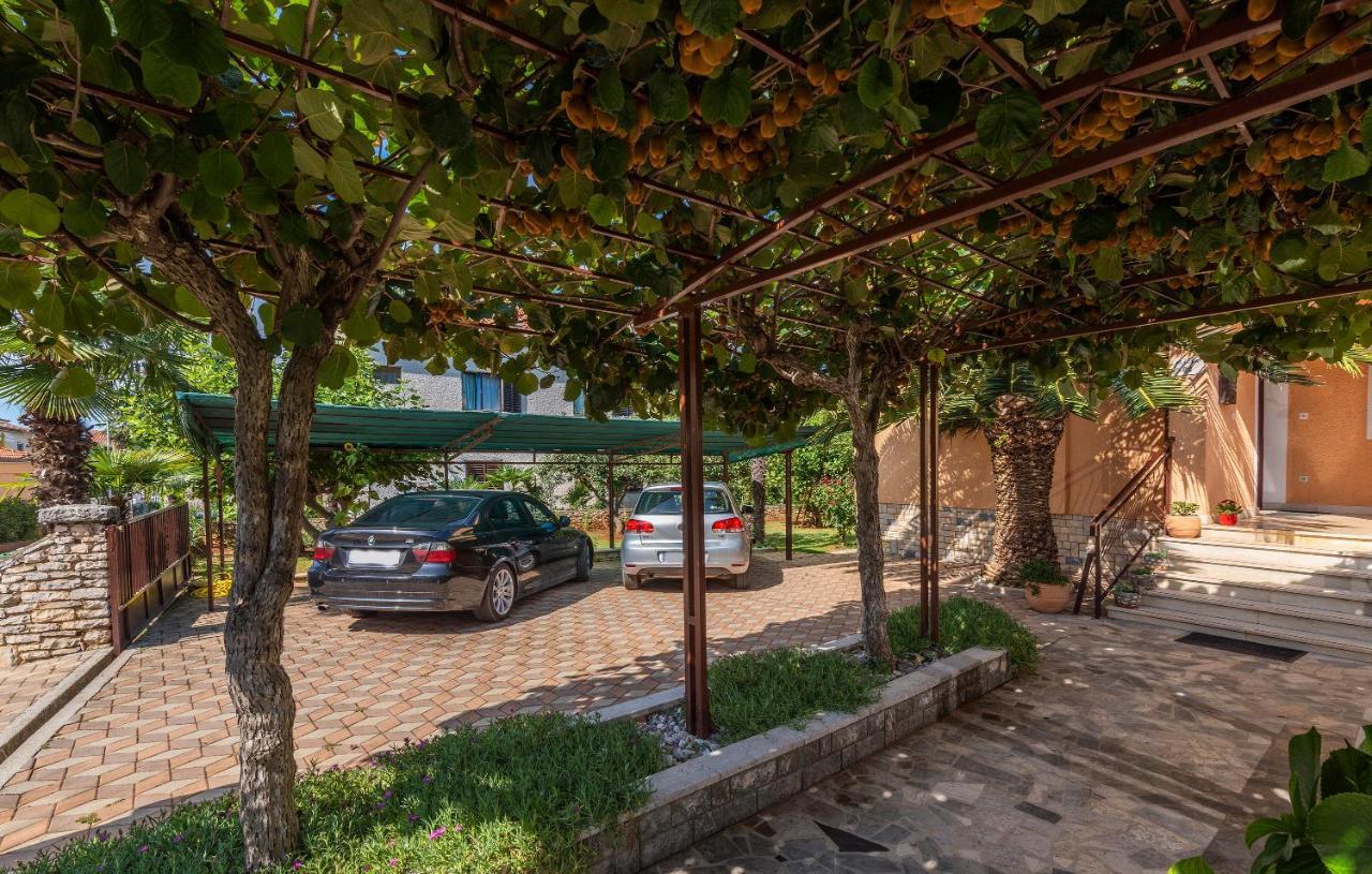 Apartments Feniks Poreč Exterior foto